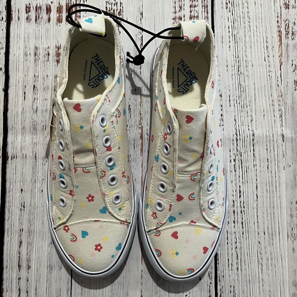NWT There Abouts Big Kids Slip-On Sneakers with Rainbows and Flowers-Size 4